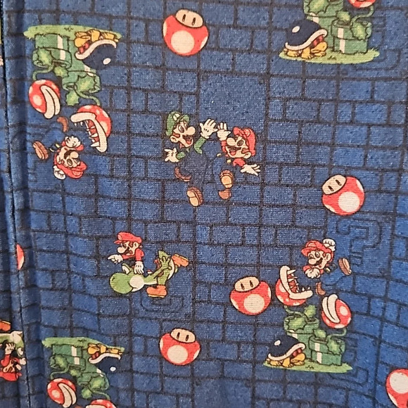 Nintendo Super Mario Hooded Zip-Up Sweatshirt with Pockets - Picture 5 of 10